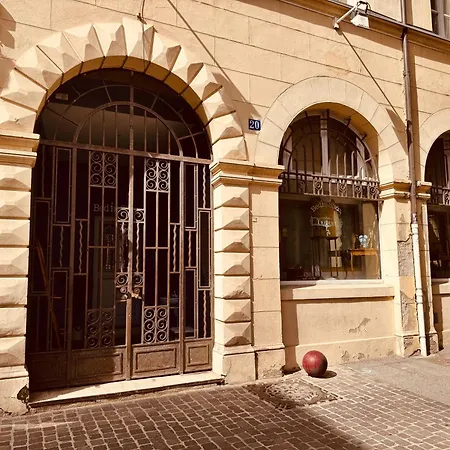 Le Tailleur, Centre Historique, Fibre, Climatisation, Ess, Rez-de-chaussee, Bedinshop Apartamento Romans-sur-Isère